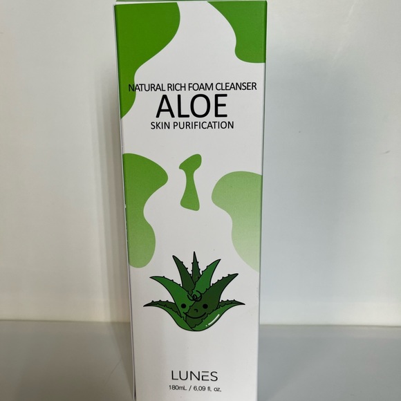 Lunes Aloe Natural Rich Foam Cleanser 6.9 oz/ 180ml - Picture 3 of 3